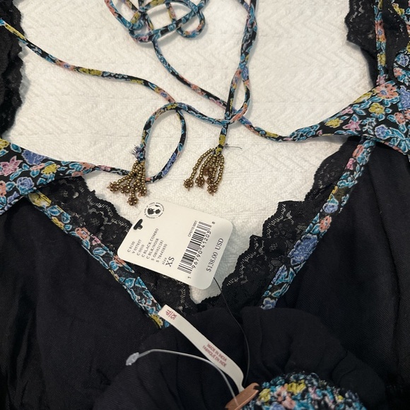 Floral non form fitting dress boho hippie indie casual California coastal - Picture 6 of 6